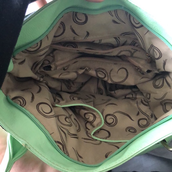 Green purse - Picture 3 of 3